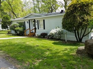 215 Willow Dr, Cranberry Township, PA 16066