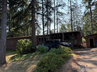 190 NE Caption Hook Drive, Belfair, WA 98528