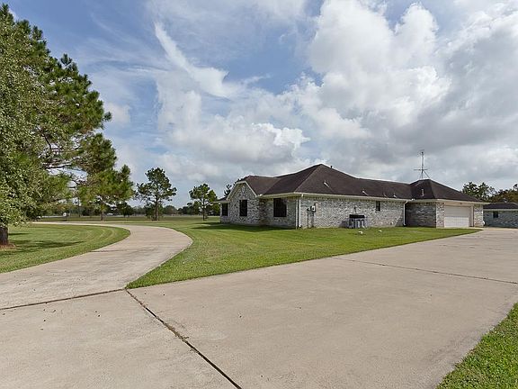 2nd image of 5512 Tranquil Trace St