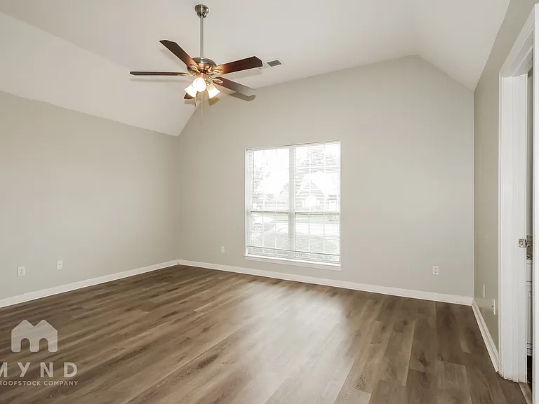 7357 Lee Ann Dr — Photo 11