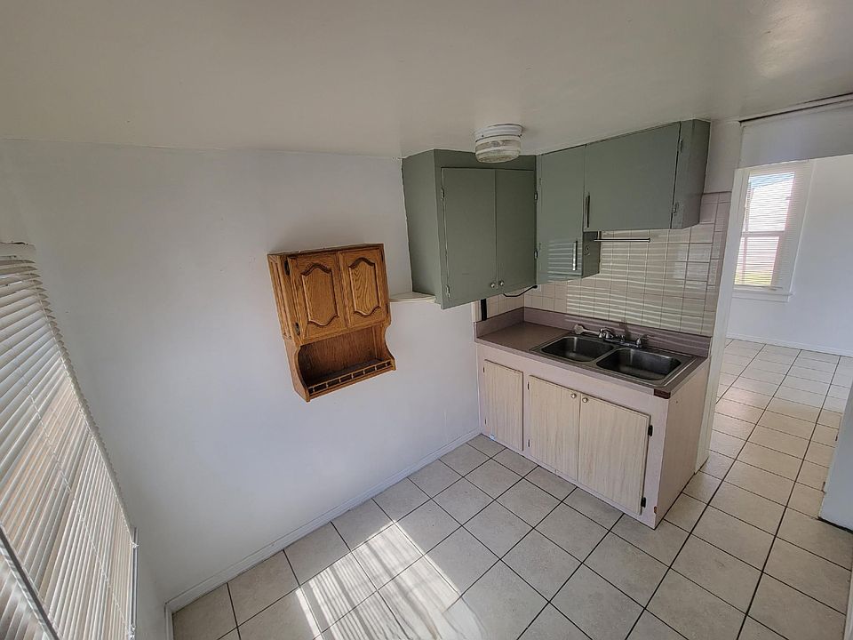 1st image of 710 E Santa Anita Ave #C
