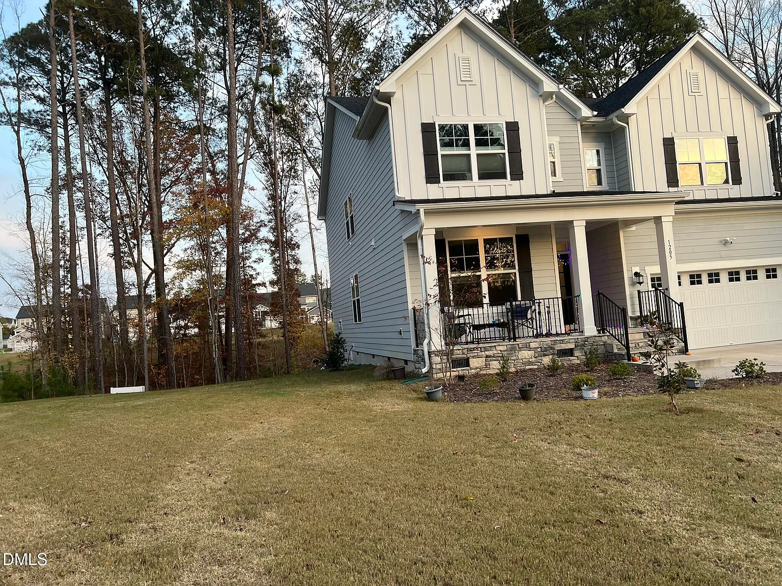 5 bed, 4.0 bath, 3194 sqft, $3,450 — Photo 3