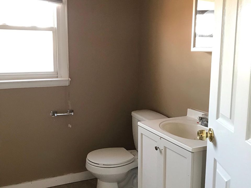 2nd image of 123 Cherry Ann St APT 1