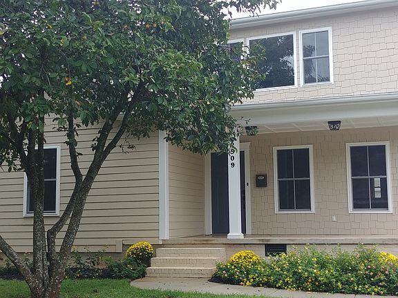 Hello charming entrance!