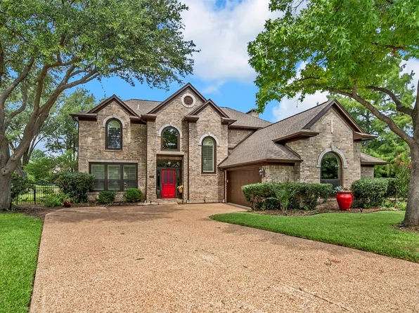 323 Shorewood Ct, Coppell, TX 75019