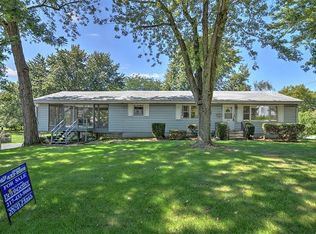 3823 N Burchard Dr, Decatur, IL 62526