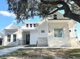 97 Berwick St, Victoria, TX 77904