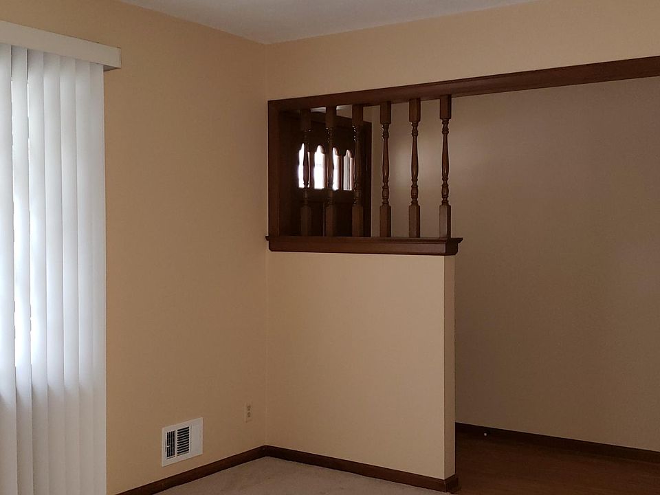 Front entrance -Guest Closet to right (not shown)