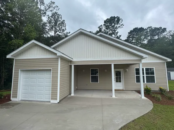 1251 Scenic Dr., Loris, SC 29569