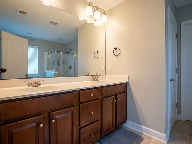221 Berwick Dr — Photo 17