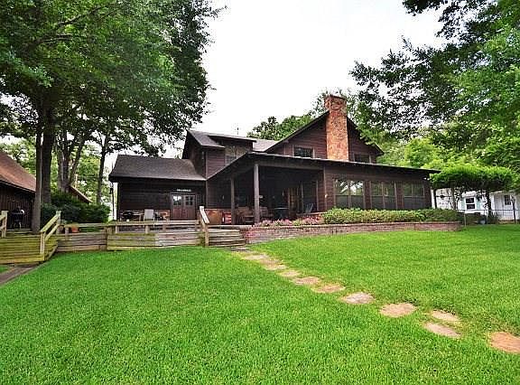 4th image of 204 Shady Shores Dr