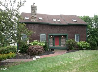 3 Lost Creek Dr, Selinsgrove, PA 17870