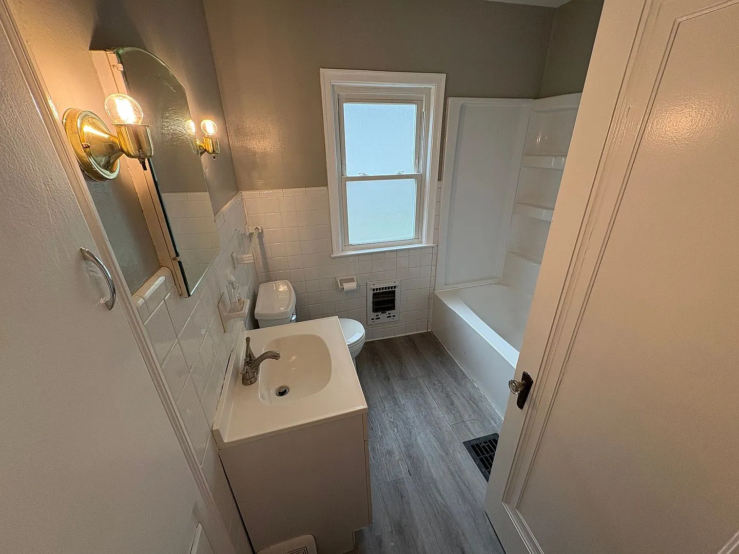 35 N Broadleigh Rd. — Photo 4