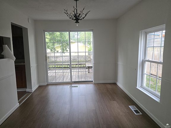 3rd image of 517 NW 7th St
