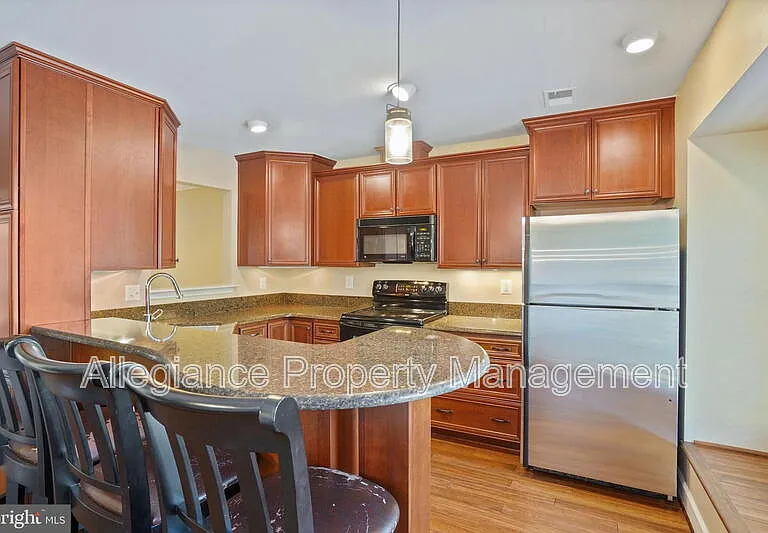 3915 Green Look Ct — Photo 6
