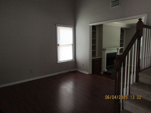 3rd image of 808 Needlerush Ct