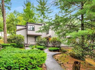2 Earls Ct UNIT B, Farmington, CT 06032