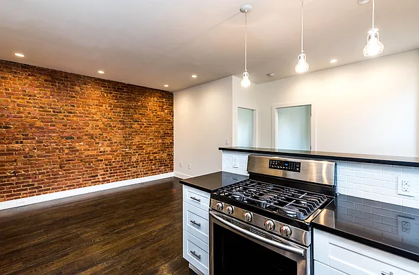 Rented by Nooklyn NYC LLC | media 9