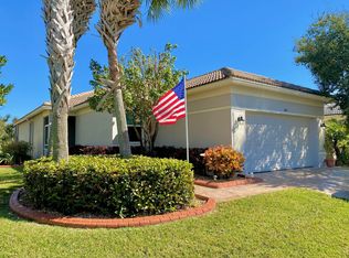693 NW Stanford Ln, Port Saint Lucie, FL 34983