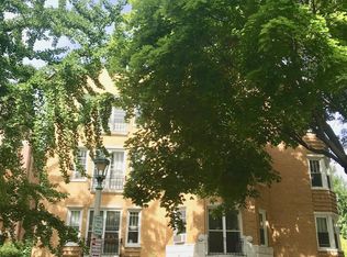 225 N Grove Ave #G, Oak Park, IL 60302