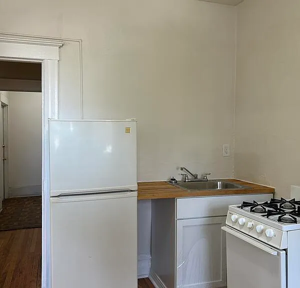 The Sherman Apartments — Photo 8