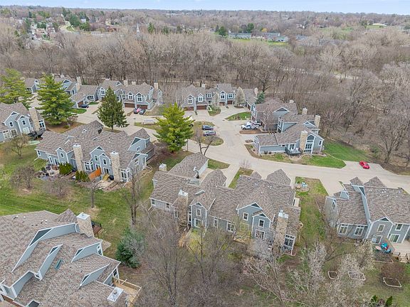 2nd image of 8024 Cobblestone Rd