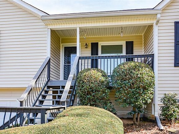4th image of 1582 Rock Springs Ln