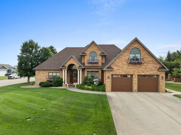 440 S Torning St, Tioga, ND 58852