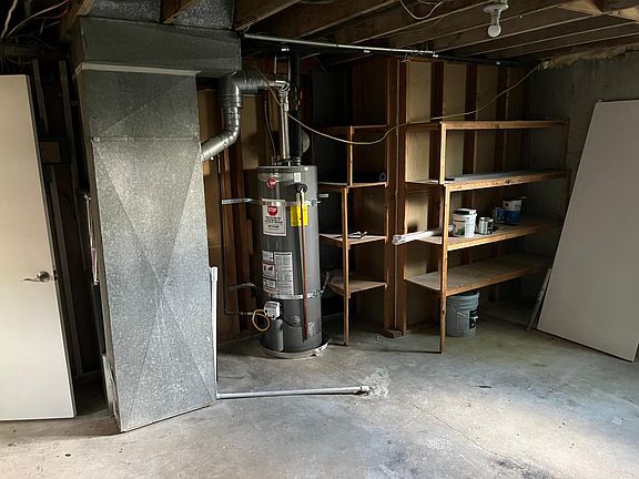3rd image of 1030 E Perrywill Ave #1030