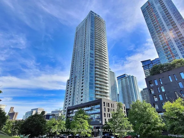 75 Queens Wharf Rd, Toronto, ON