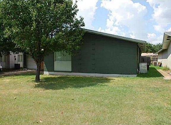2nd image of 1033 W Grubb Dr