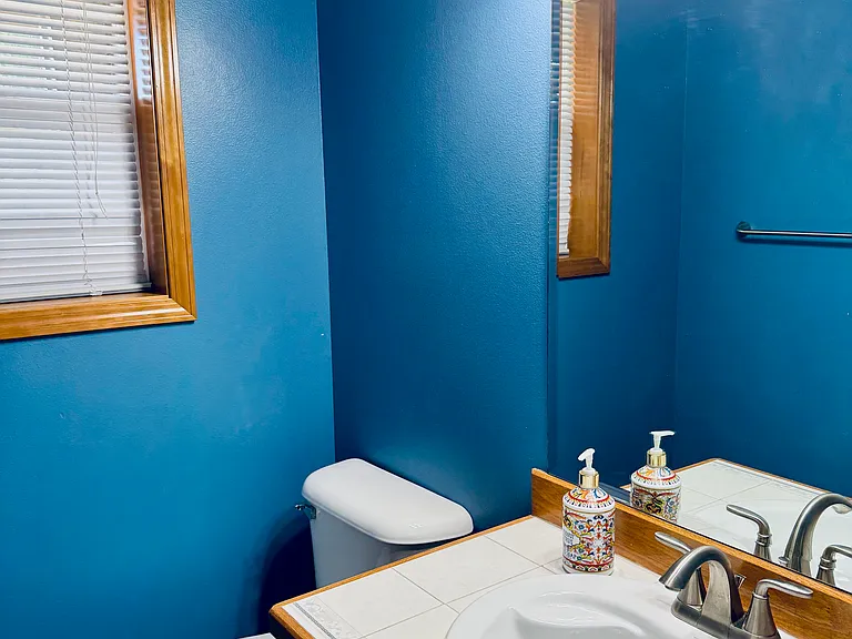Powder room