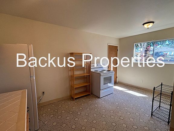 5th image of 545 Union St #545