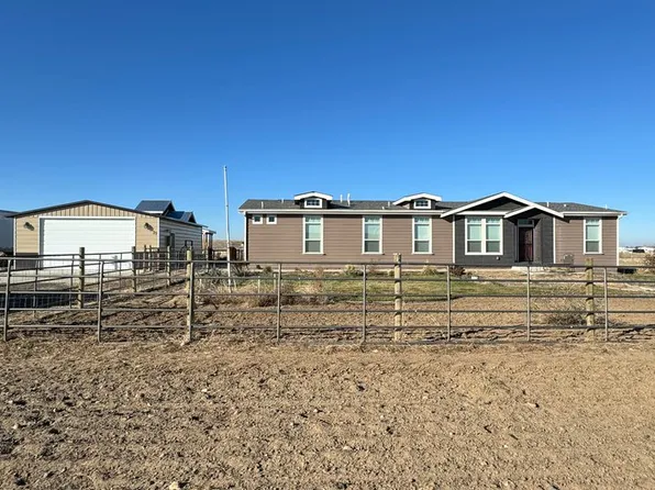 20 E Ranch Rd, Wiggins, CO 80654