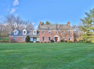 2455 Riverbend Rd, Allentown, PA 18103