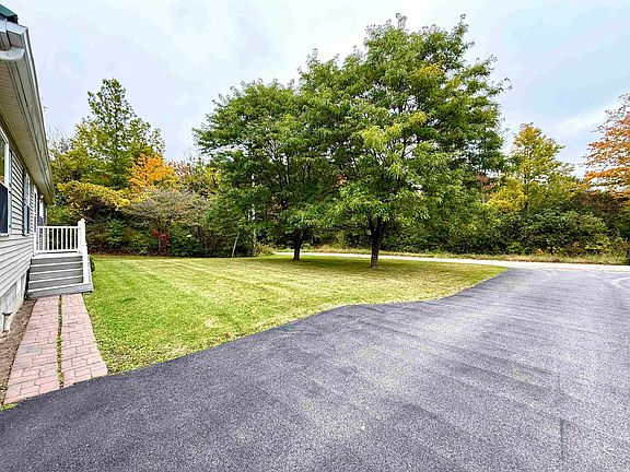 3rd image of 29 Bristol Rd