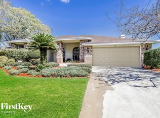 618 Penn National Rd, Seffner, FL 33584