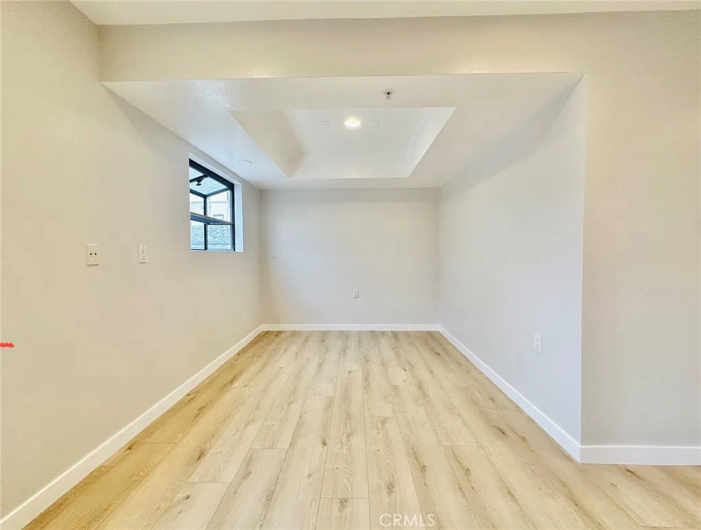 3 bed, 2.5 bath, 1275 sqft, $3,200 — Photo 4