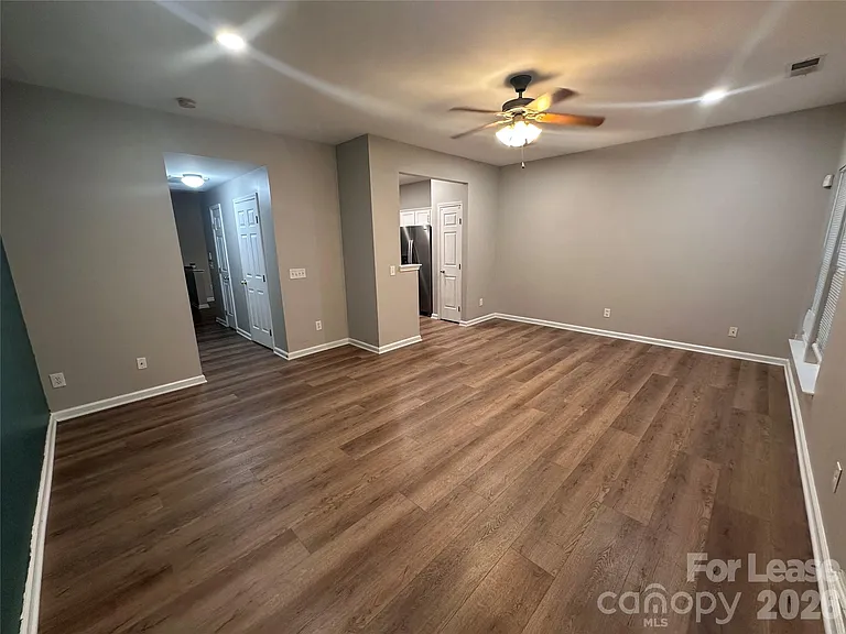 10407 Alexander Martin Ave — Photo 7