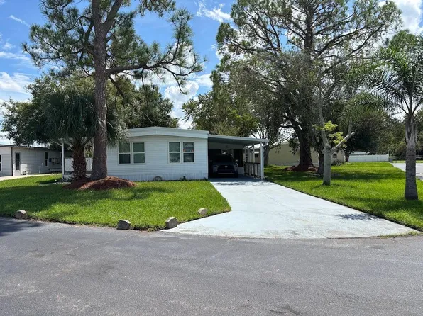 143 Emerald Dr W, Dundee, FL 33838
