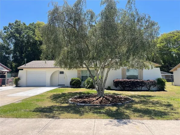 1005 Cason St, Plant City, FL 33563
