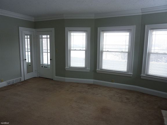 2nd image of 1384 Phelps Ave