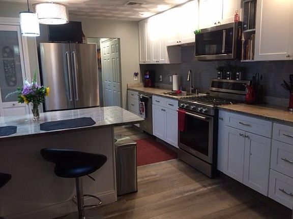 4th image of 12 Howard Ave