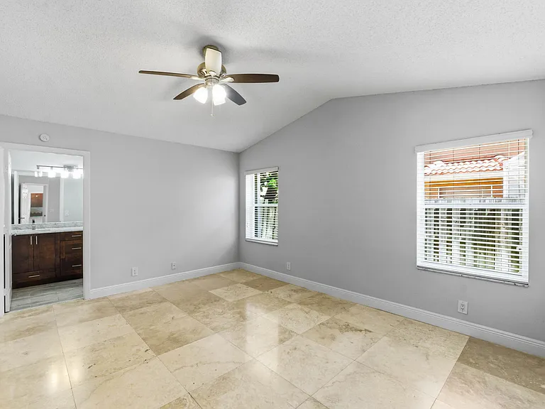 10781 Cypress Lake Ter — Photo 19