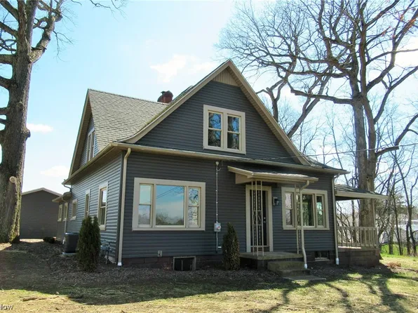 170 N Plum St, Magnolia, OH 44643