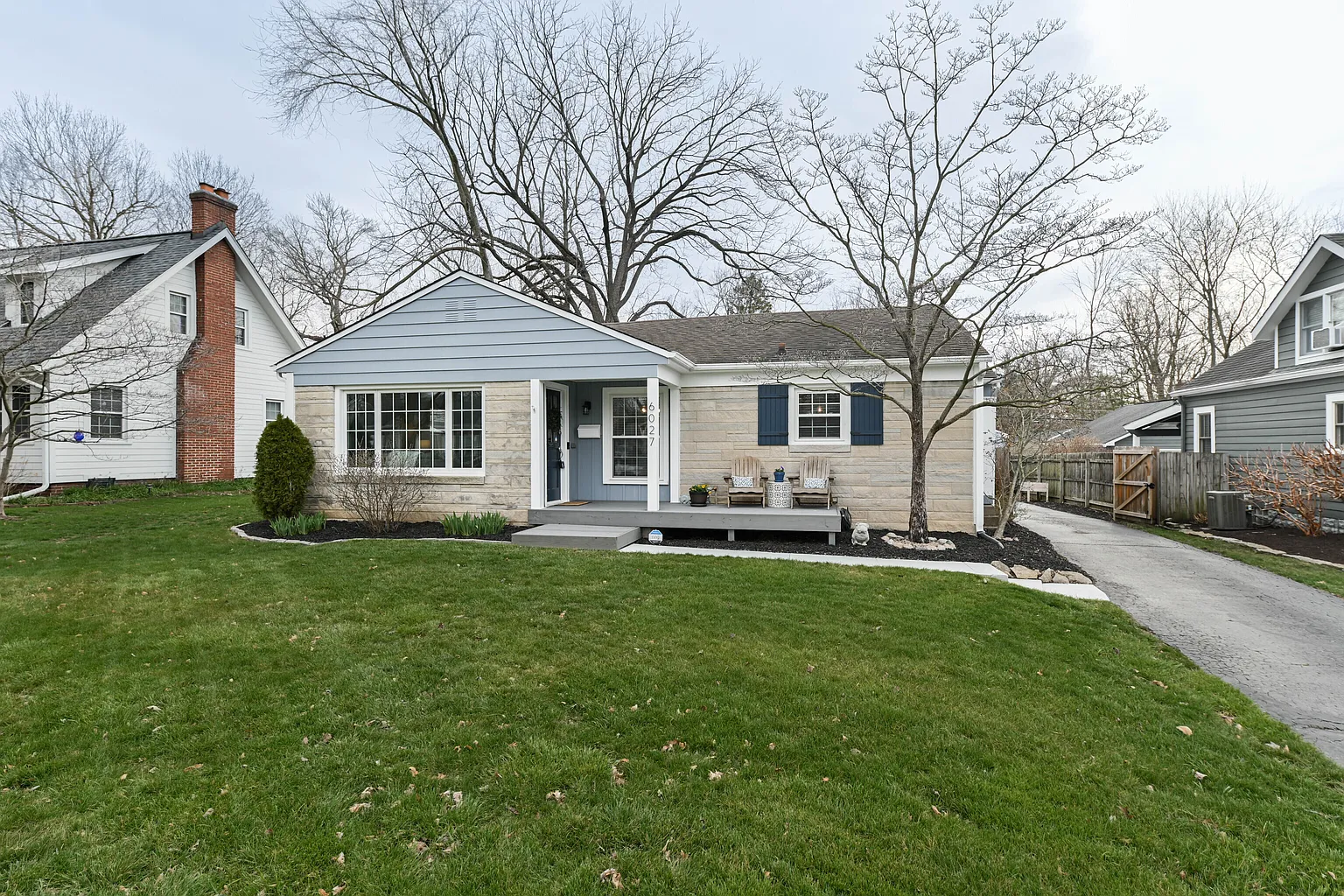 6027 Rosslyn Ave photo 1