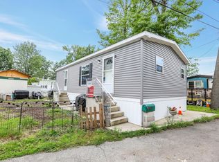 10 W 3rd St, Moonachie, NJ 07074