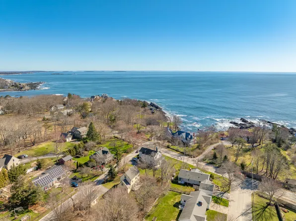 8 Beach Bluff Terrace, Cape Elizabeth, ME 04107