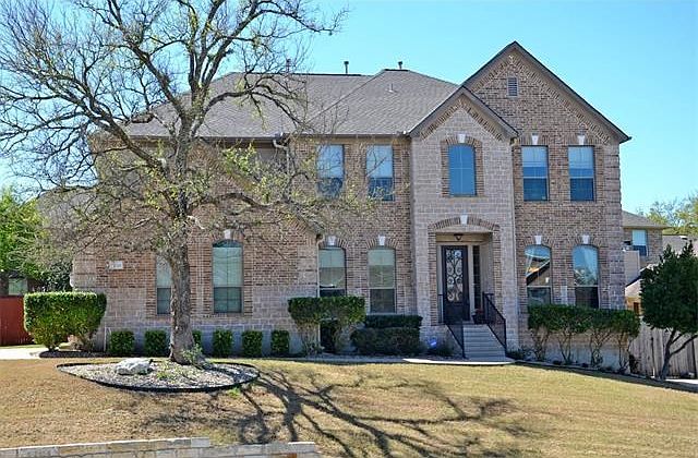 Absolutely lovely Wilshire home located on oversized .26 acre lot