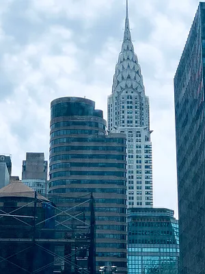 Rented by R New York | media 40